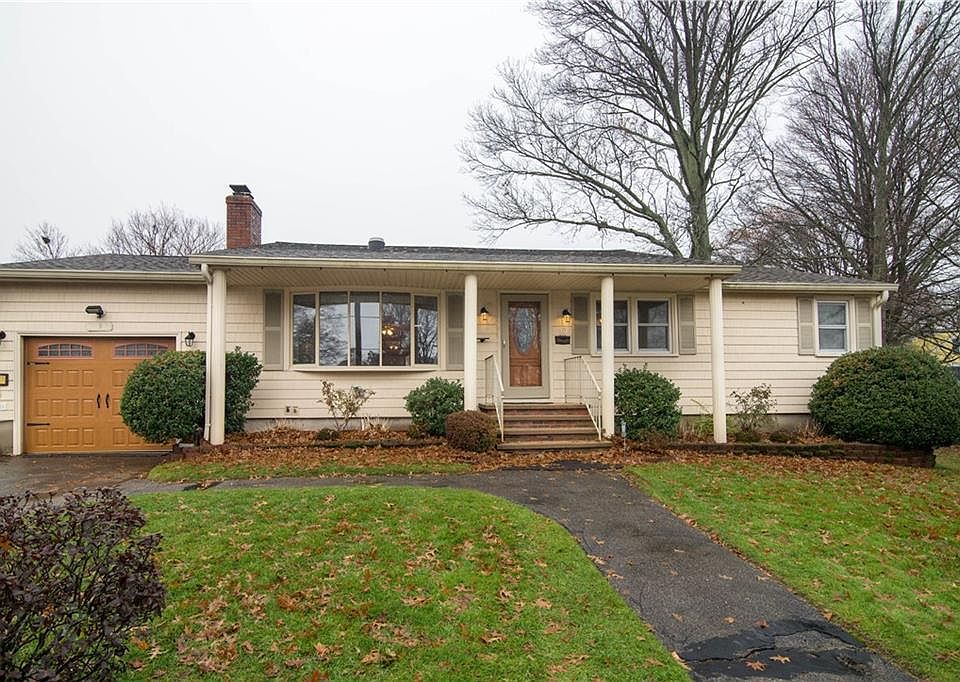 1st image of 13 N Pearson Dr
