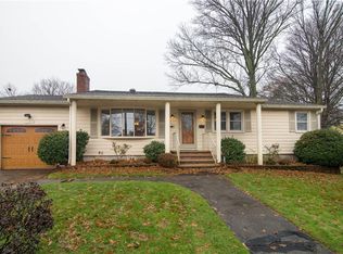 13 N Pearson Dr, Warwick, RI 02888