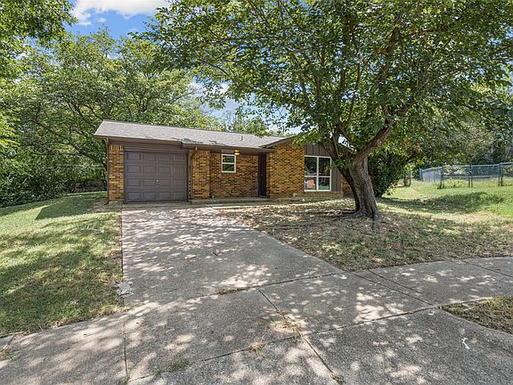 3rd image of 6402 Claude Ct
