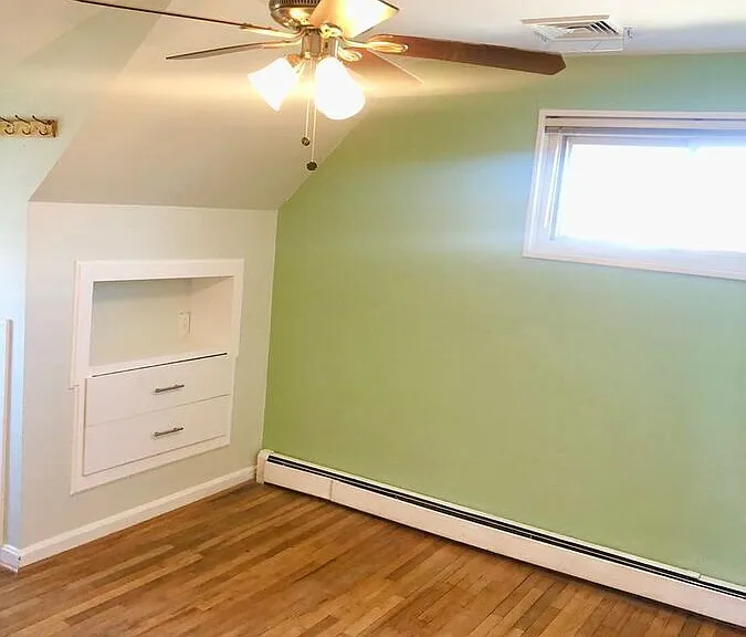 12901 Hathaway Dr — Photo 15