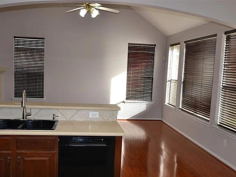 22755 Cascade Springs Dr — Photo 9