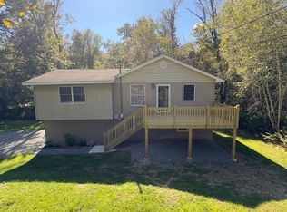 26 Grandview St, Covington Township, PA 18424