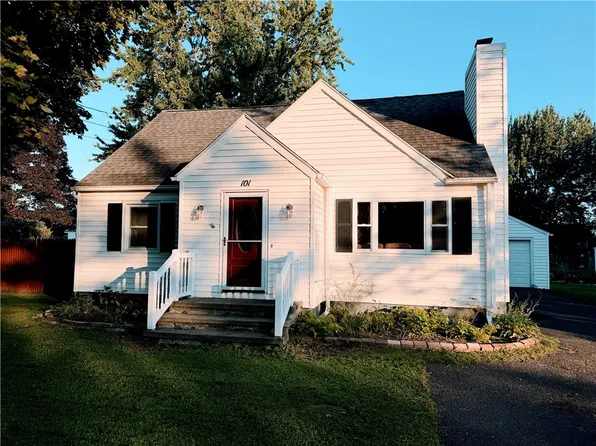 101 E Buffalo St, Churchville, NY 14428
