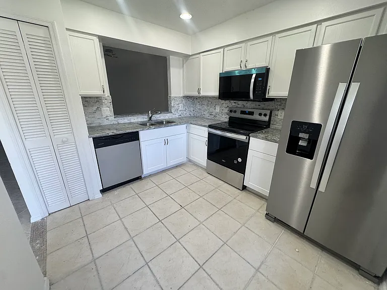 13313 Fairway Glen Dr #103 — Photo 4
