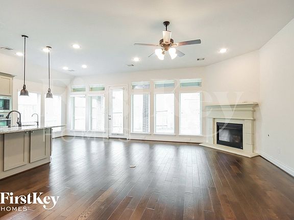 3rd image of 3303 Allendale Park Ct