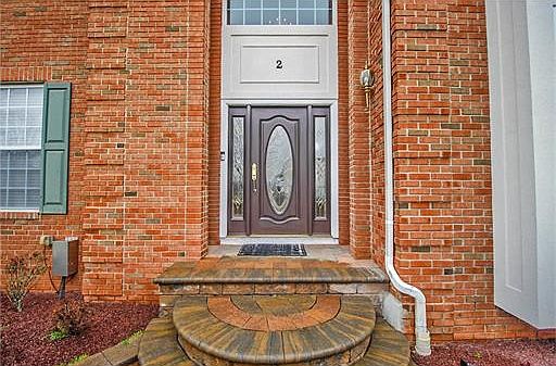 2nd image of 2 Goldfinch Ct