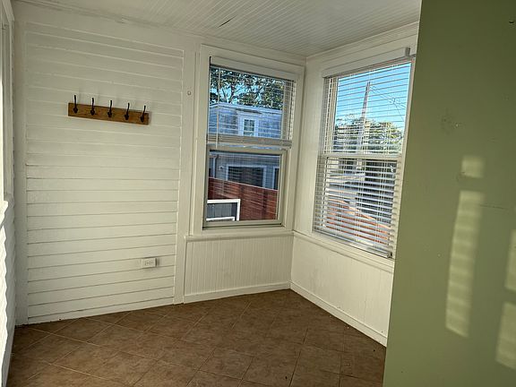 Mud room/sun porch