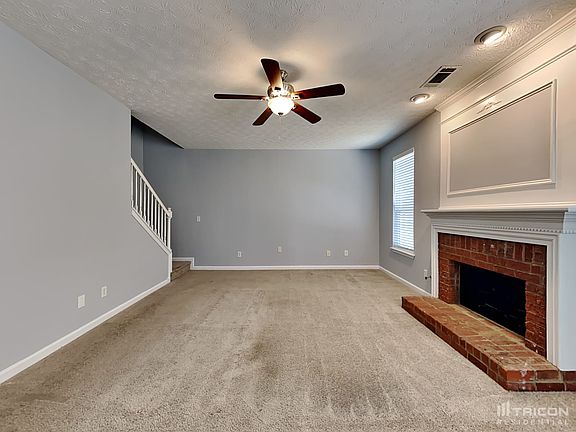 3rd image of 308 Shasta Ln