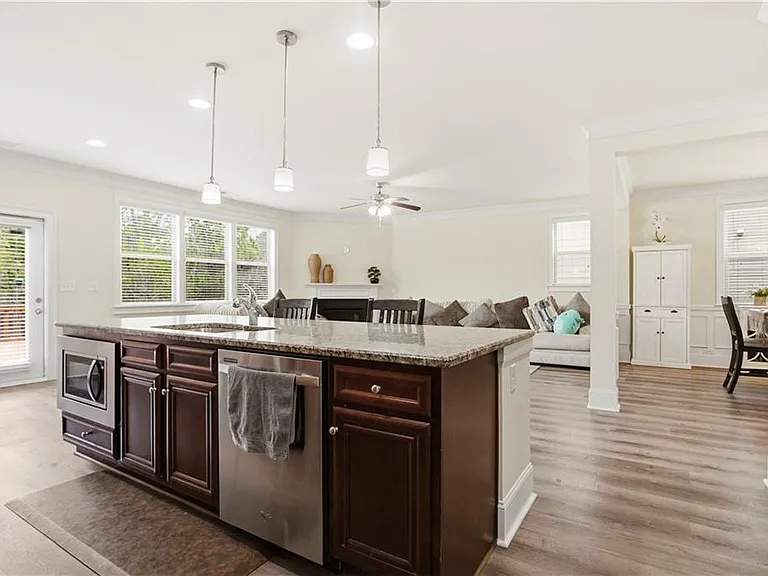 1220 Wesleyan Pl — Photo 18