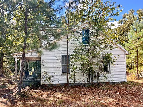 2nd image of 1612 Country Club Dr