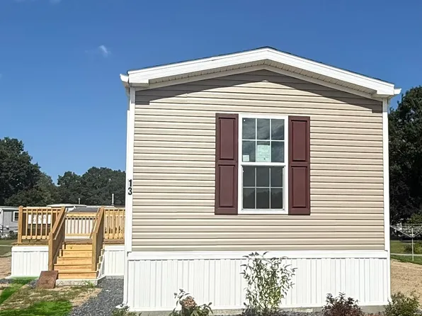 13 Lydia Dr, Plymouth, MA 02360