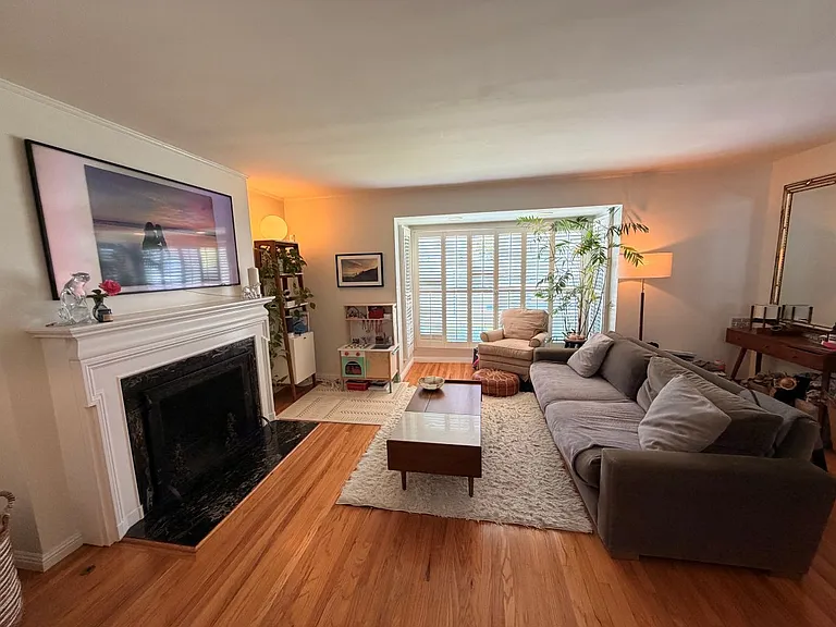7821 Stewart Ave — Photo 5