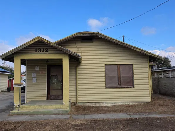 1312 Madison St, Delano, CA 93215