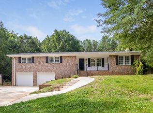 6886 Lakeshore Dr, Douglasville, GA 30135