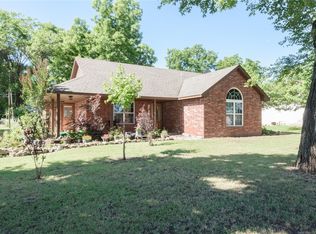 1511 E Maple St, Cushing, OK 74023