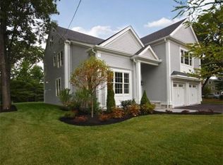 69 Brookline St, Needham, MA 02492