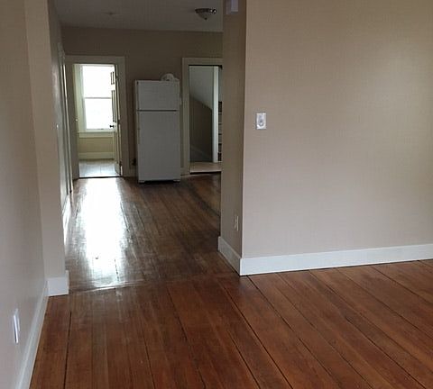 5th image of 257 N Front St Rear 3