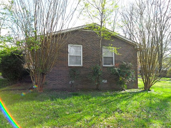 5th image of 178 E Regent Dr