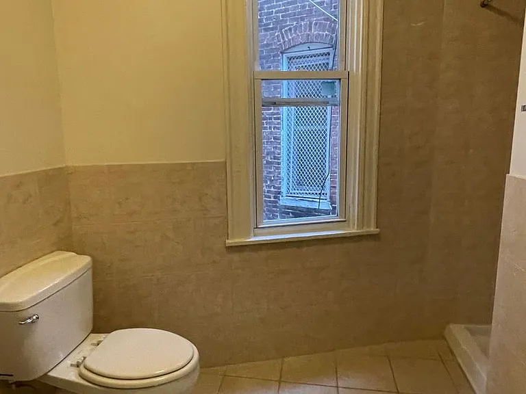 2516 N. Charles St. — Photo 10