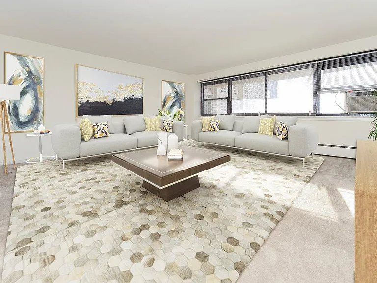 Riverside Towers Apartment Homes — Photo 8