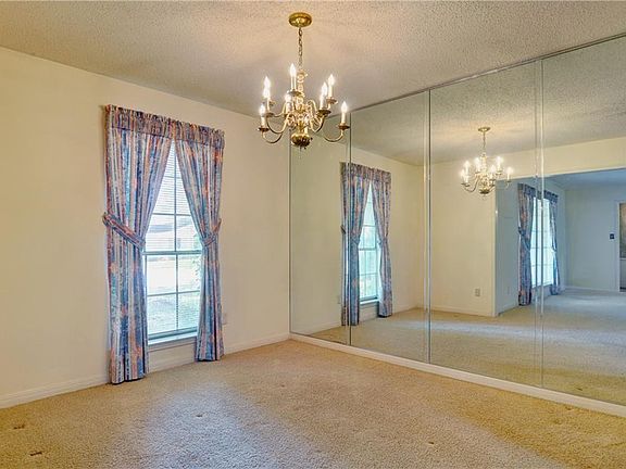 5th image of 3824 Minot Ave