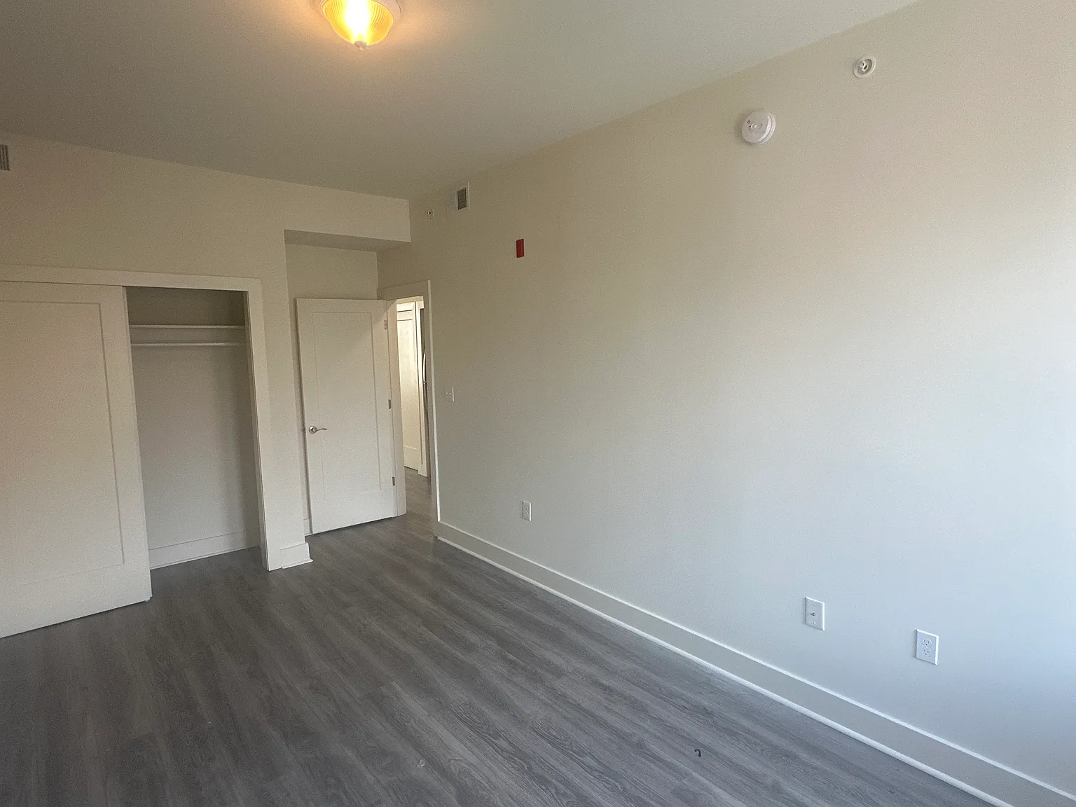 1 bed, 1200 sqft, $1,525 — Photo 4