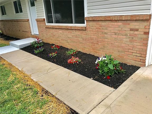 4th image of 5705 Carolyn Dr