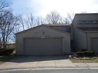 3467 Golfview Dr, Hazel Crest, IL 60429