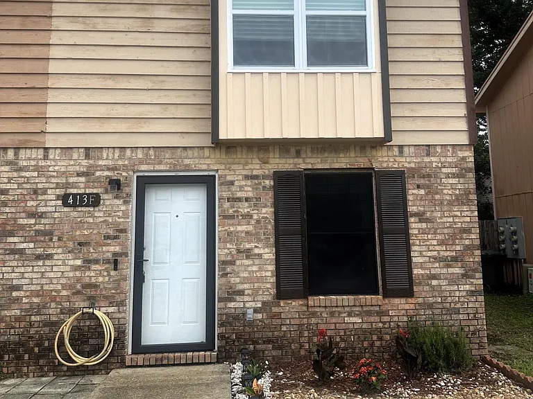 413 Sea Rover Ln NW #F — Photo 1