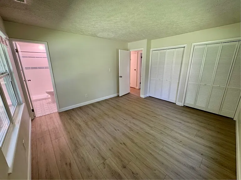 5901 Milhouse Ct — Photo 5