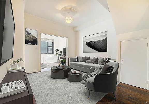 4th image of 312 W 58th St APT 2