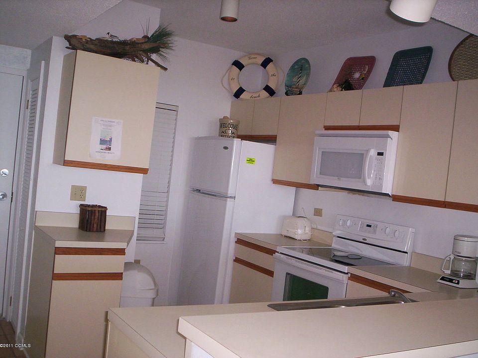 2nd image of 801 Salter Path Road #104