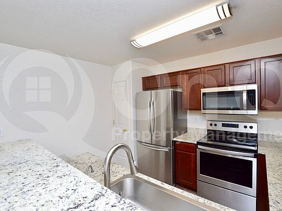 3rd image of 2318 W Kristina Ave