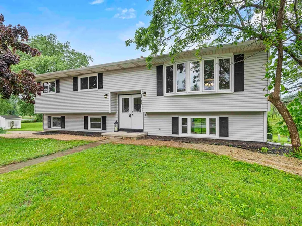 6414 Exchange St, Mc Farland, WI 53558