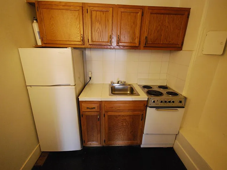 873 Beacon St #23 — Photo 2