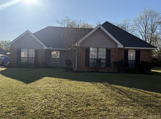 728 Sweet Ridge Rd, Prattville, AL 36066