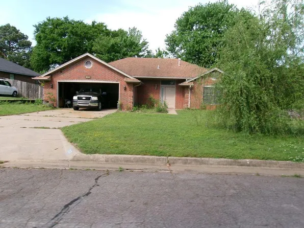 1707 Broken Hill Dr, Van Buren, AR 72956