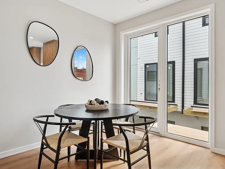 Beloit Townhomes — Photo 15