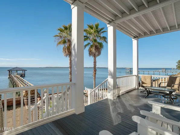35 Bay Point Rd, Saint Helena Island, SC 29920