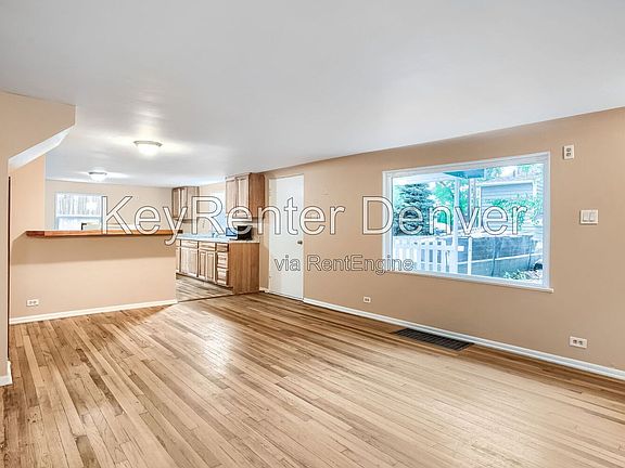 5th image of 812 5th St Unit C