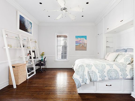 3rd image of 29 W 74th St APT 2C