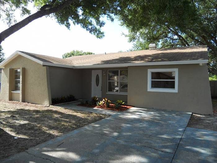 1st image of 10106 Chimney Hill Ct