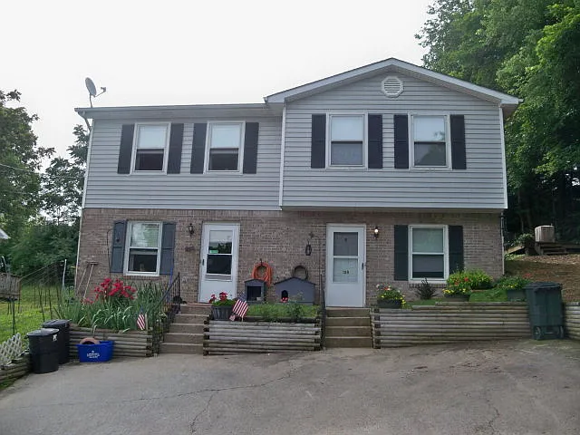 128 Central Ave photo 1