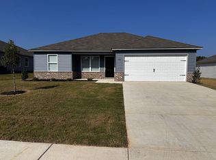 884 Camden Loop, Calera, AL 35040