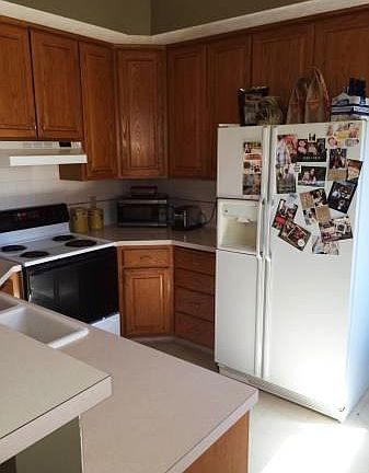 4th image of 2421 Sewell St