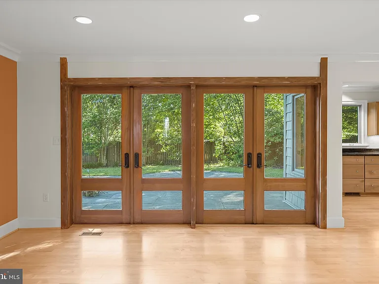 5104 Scarsdale Rd — Photo 20