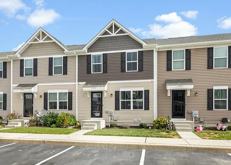 29048 Saint Thomas Blvd — Photo 2