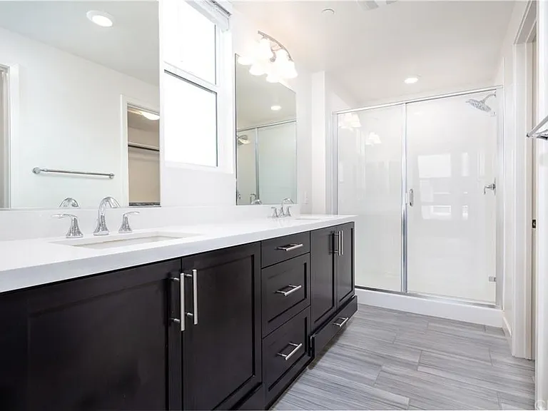 479 Marc Pl — Photo 13