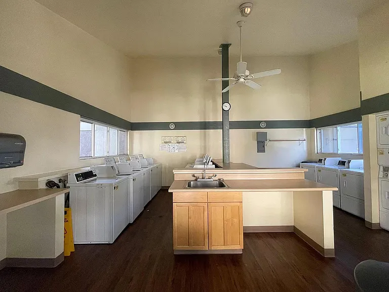 153 Streamwood — Photo 20