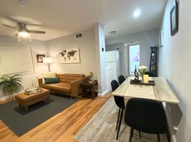 1243 16th St NE, Washington, DC